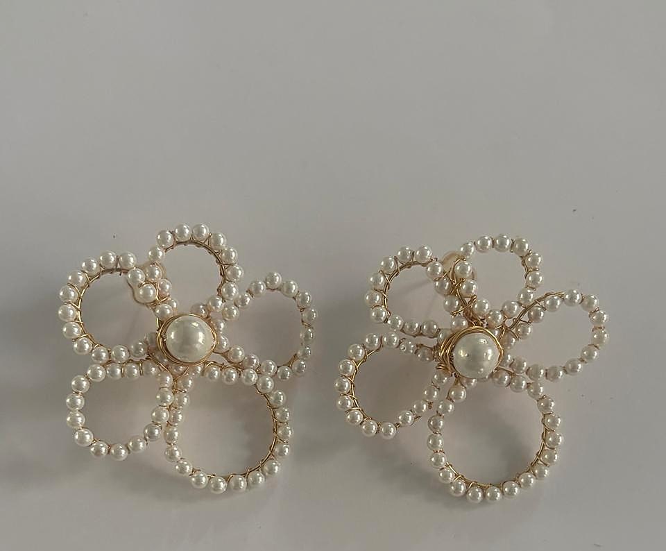 Aretes C 1370